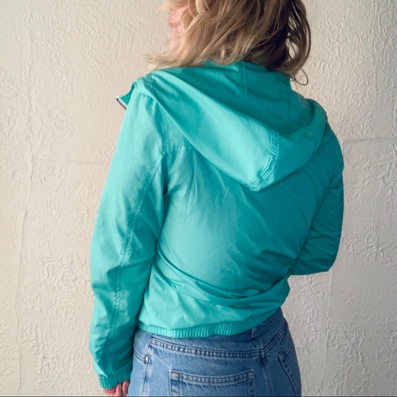 Sea foam green windbreaker - Picture 3 of 5